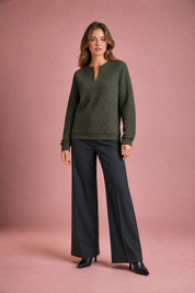 Sweat matelassé col fendu | Variante Vert | Lounelle Paris
