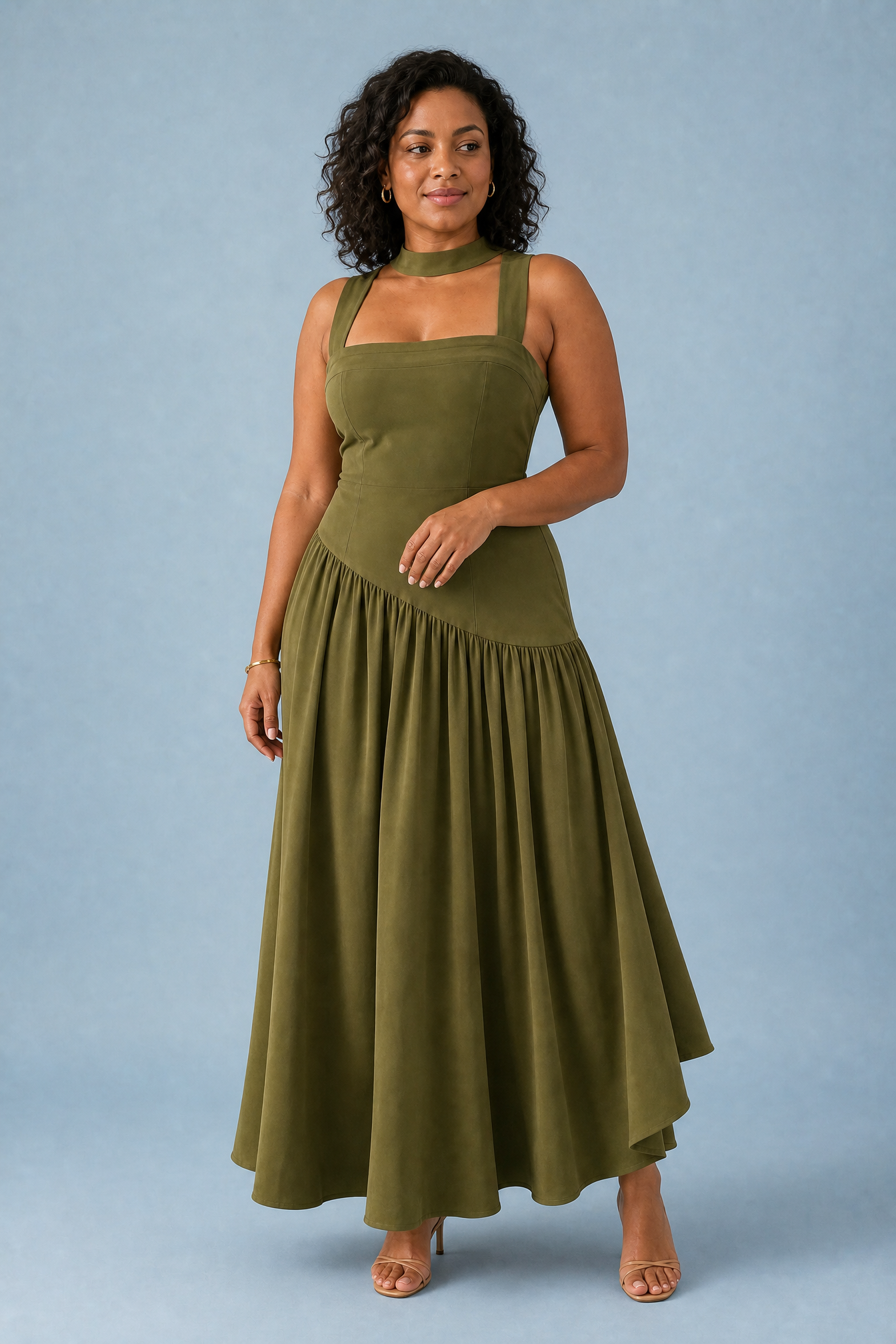 Robe longue col halter à lacets | Porté sur une autre silhouette | Lounelle Paris