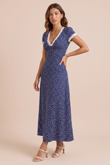 Lange marineblauwe jurk met V-hals