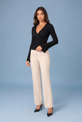 Tricot top met V-hals en uitlopende mouwen