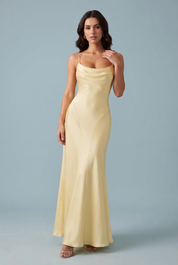 Robe longue jaune dos nu à lacets | Vue de face | Lounelle Paris