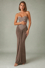 Gedrapeerde lange strapless jurk