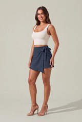 Hoge taille wikkel-short