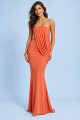 Lange oranje strapless jurk met ruches