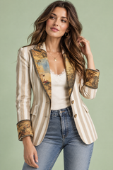 Offwhite gestreepte blazer met getailleerde pasvorm
