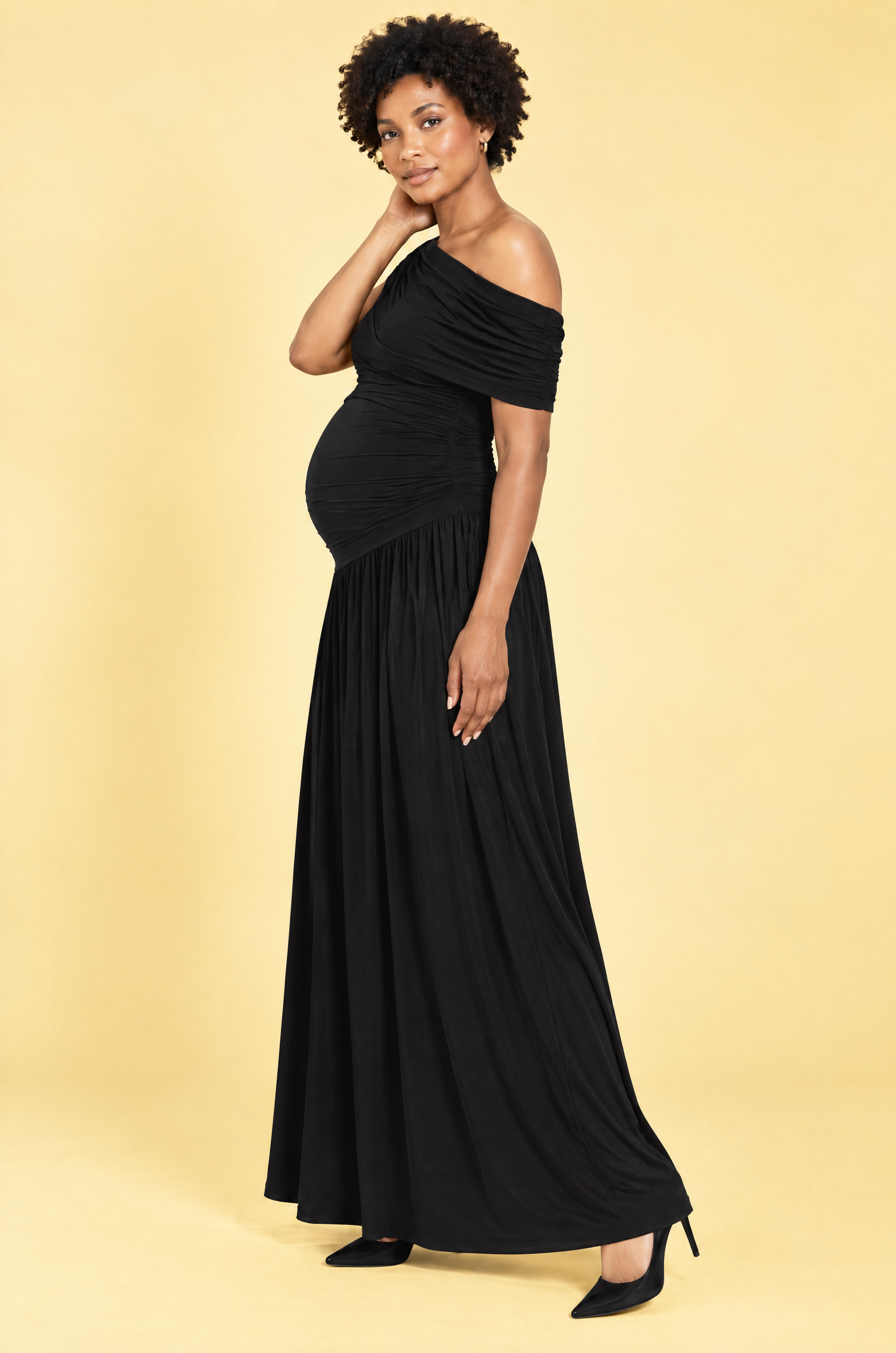 Robe longue de grossesse noire à encolure asymétrique et taille basse | Vue de dos | Lounelle Paris