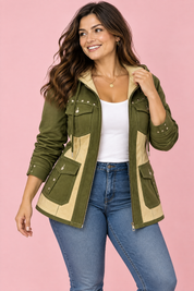 Veste à capuche olive à empiècements | Porté sur une autre silhouette | Lounelle Paris