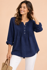 Marineblauwe katoenen blouse met ronde hals en plooien
