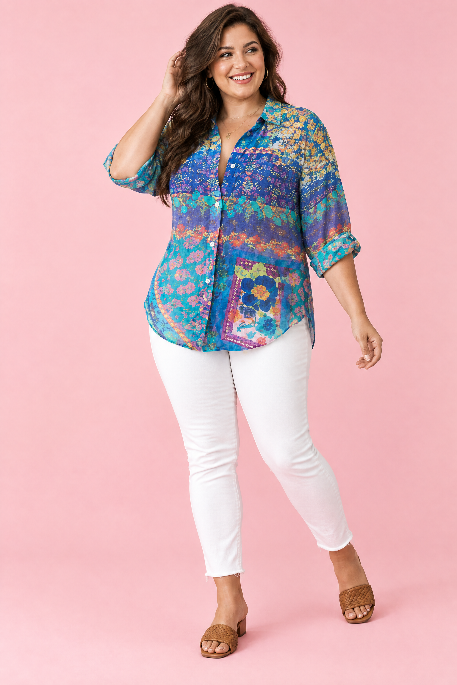 Chemise longue fleurie bleue à col | Porté sur une autre silhouette | Lounelle Paris