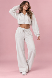 Ensemble écru avec sweat zippé court | Vue de face | Lounelle Paris