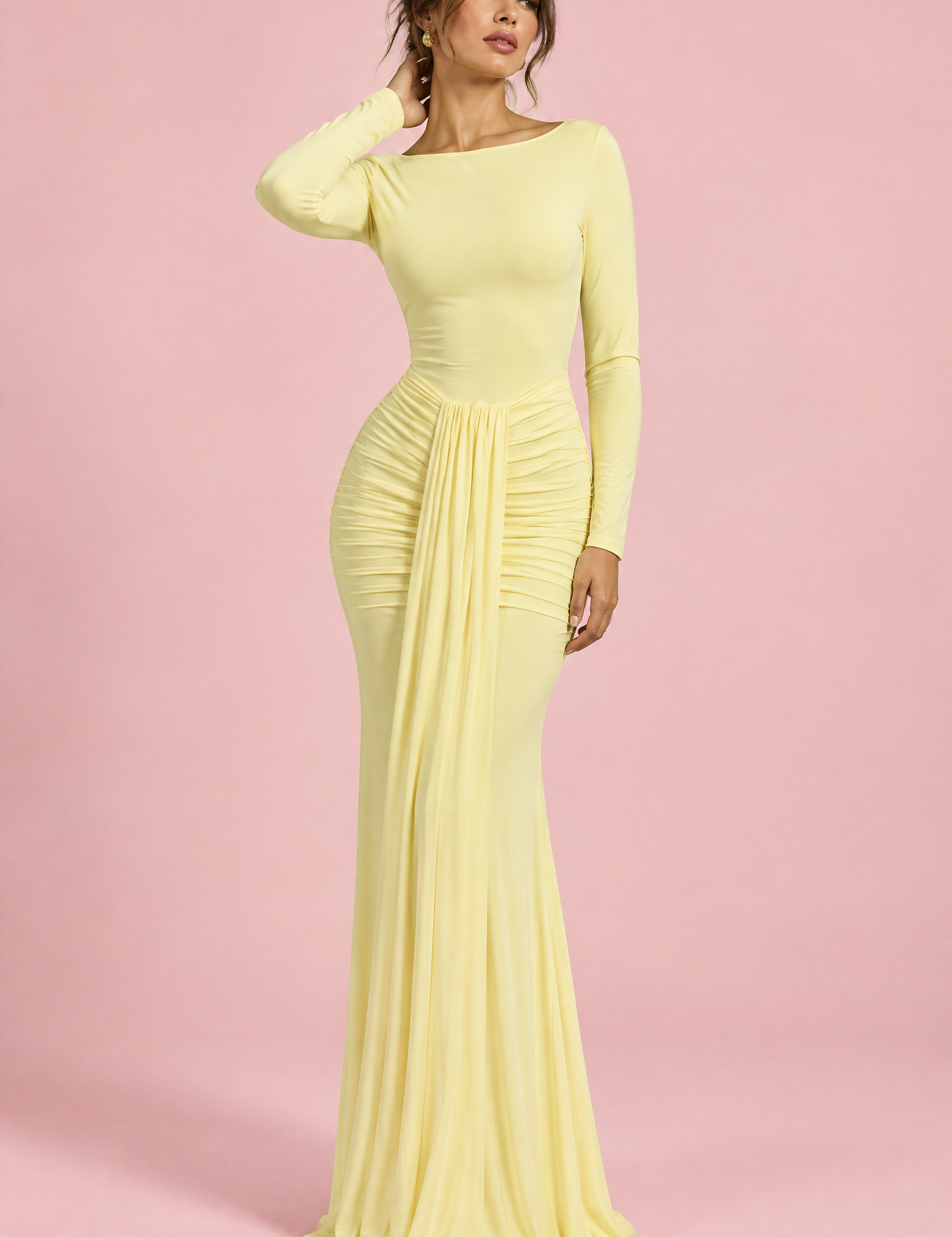 Robe longue jaune à encolure bateau et fronces | Vue de face | Lounelle Paris