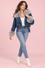 Donkerblauw cropped bikerjack met getailleerde pasvorm en bontkraag