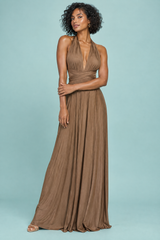 Bruine maxi-jurk met halternek, wikkelmodel en gouden detail