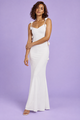 Witte maxi-jurk met bloemapplicaties