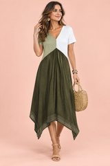Asymmetrische groene midi-jurk met V-hals