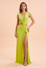 Groene maxi-jurk met asymmetrische halslijn, taille-uitsparingen en gouden details