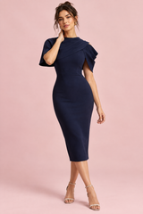 Nauwsluitende midi-jurk Berry met gedrapeerde cape — Marineblauw