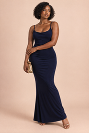 Robe longue bleu marine dos nu à col bénitier | Porté sur une autre silhouette | Lounelle Paris