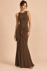 Bruine maxi-jurk met draperie en cut-out