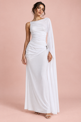 Witte maxi-jurk met hoge hals, drapering en cape-mouwen