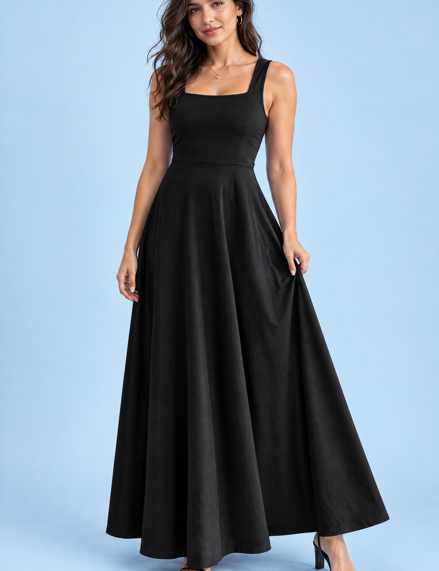 Robe midi noire à encolure cœur | Vue de face | Lounelle Paris