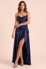 Asymmetrische jurk met watervalhals