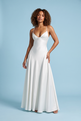 Witte satijnen maxi-jurk met V-hals
