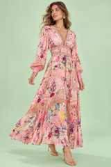 Roze maxi-jurk met V-hals en pofmouwen