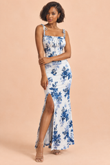 Blauwee maxi-jurk met bloemen, vierkante hals en zijsplit