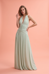 Lichtgroene maxi-jurk met diepe halslijn en rimpeldetails