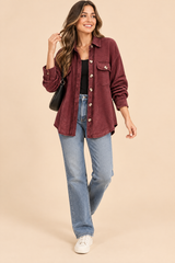 Bordeauxrode shacket met rafelrand