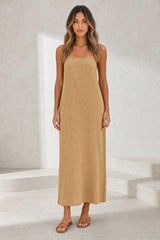 Robe longue bretelles encolure carrée