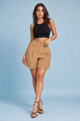 Korte geplooide broek met hoge taille