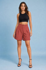 Korte geplooide broek met hoge taille