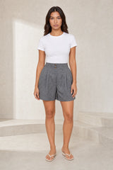 Short taille haute coupe ample